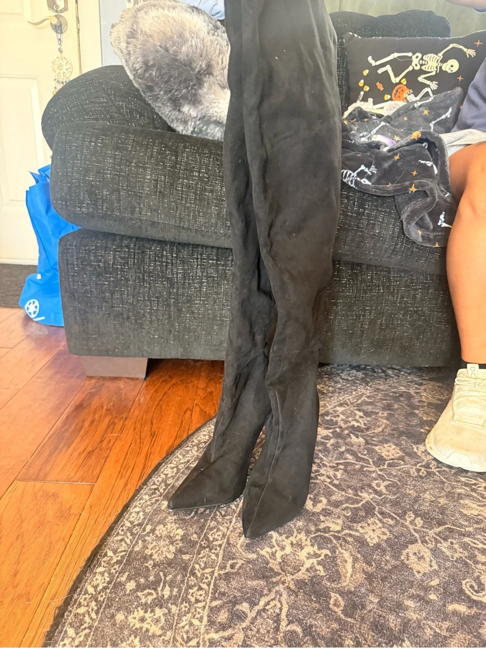 Black Over-the-Knee Stiletto Boots - Women's Fashion Boot